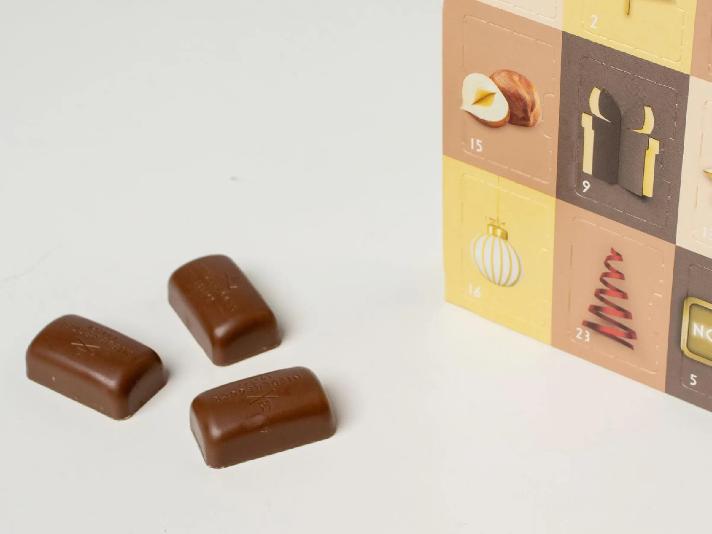 Adventskalender med Nougat - Niederegger
