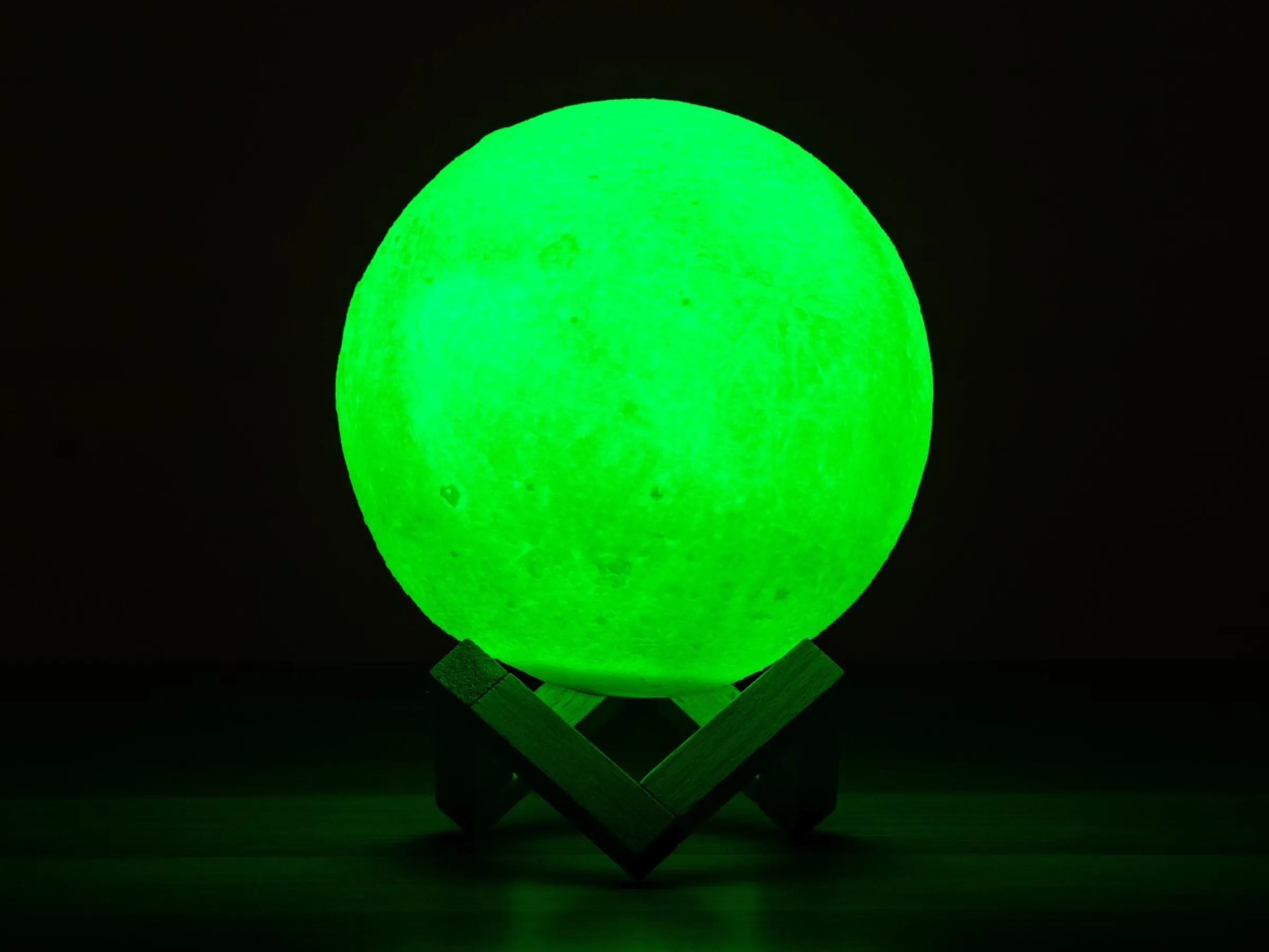 3D-månlampa - 15 cm - 16 Färger - Spralla
