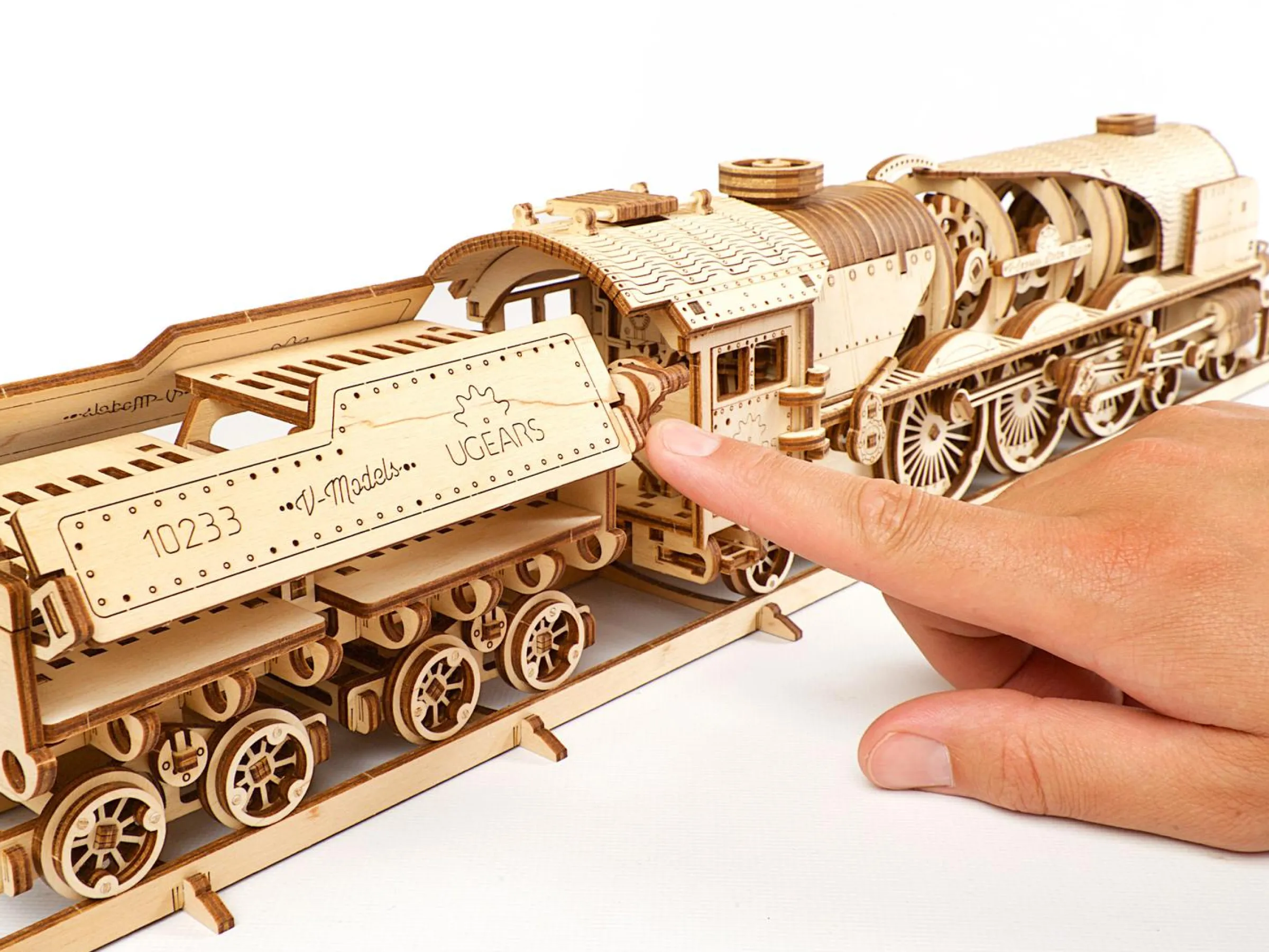 Ugears 3D-pussel i Trä - Tåg