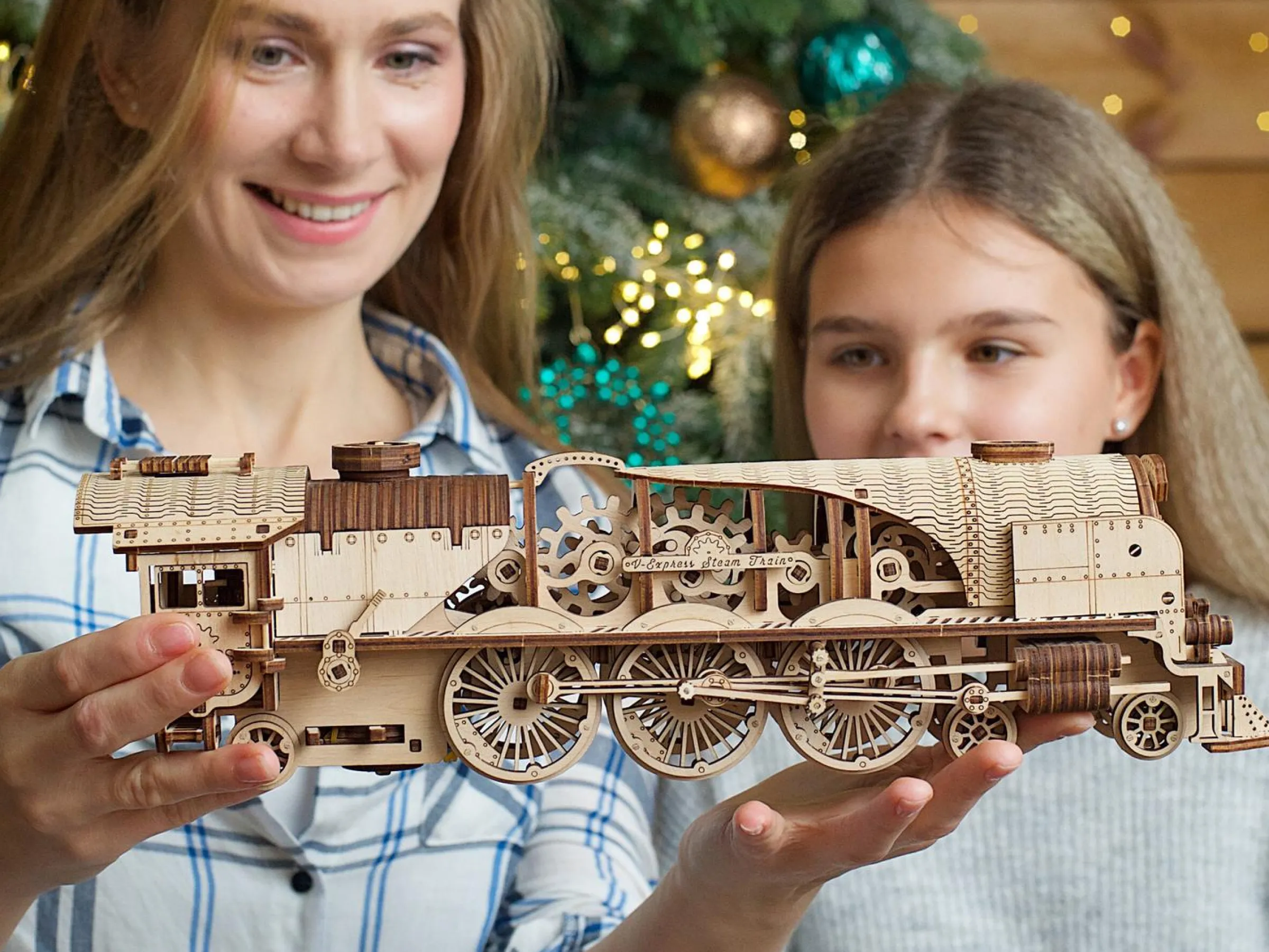 Ugears 3D-pussel i Trä - Tåg